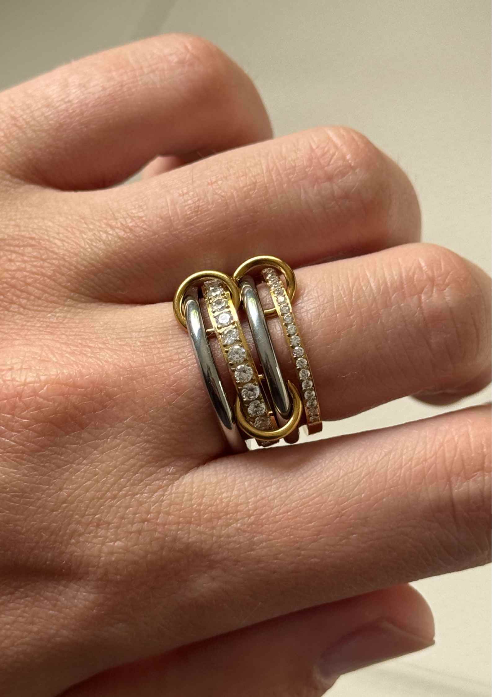 The Link Ring - Tate