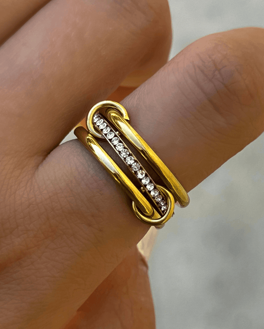 Claudia Ring